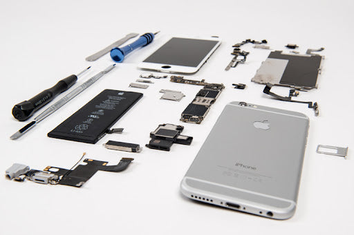 Comment bien choisir ses pièces détachées pour la réparation de smartphones ?